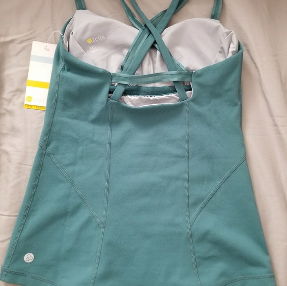 NWT Zella Cross back active tank - Picture 2 of 2